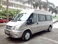 Xe 16 chổ :  Ford transit